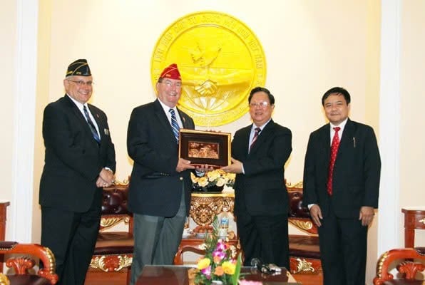 Một số suy nghĩ về việc thực hiện tư tưởng Hồ Chí Minh về đối ngoại nhân dân Việt Nam trong 80 năm qua