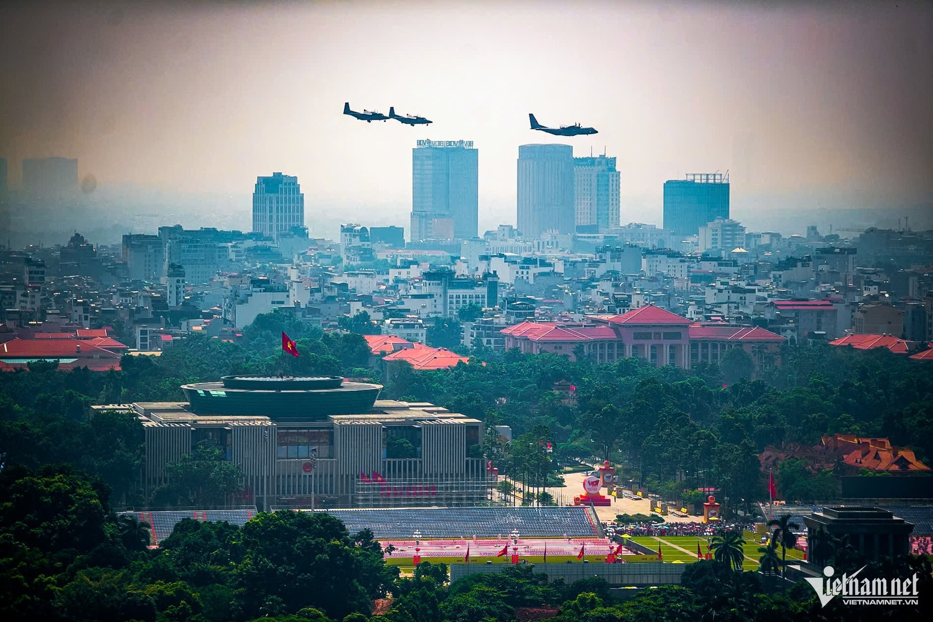W-nguyen hue 1.jpg