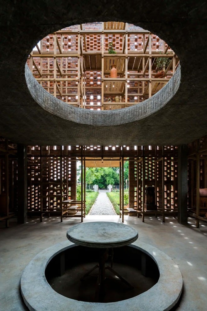 Discover unique Vietnamese architecture with flood-proof design in Dien Phuong - Photo 3.