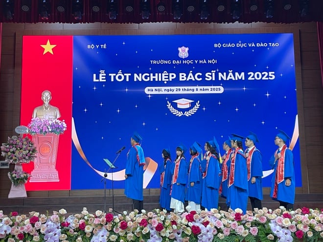 Chân dung thủ khoa kép 