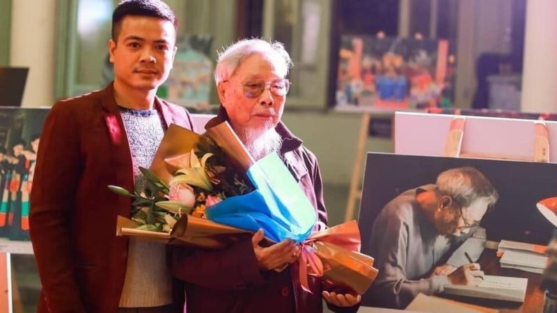 Ngo Nhat Tang and singer Hoang Trong Kha.