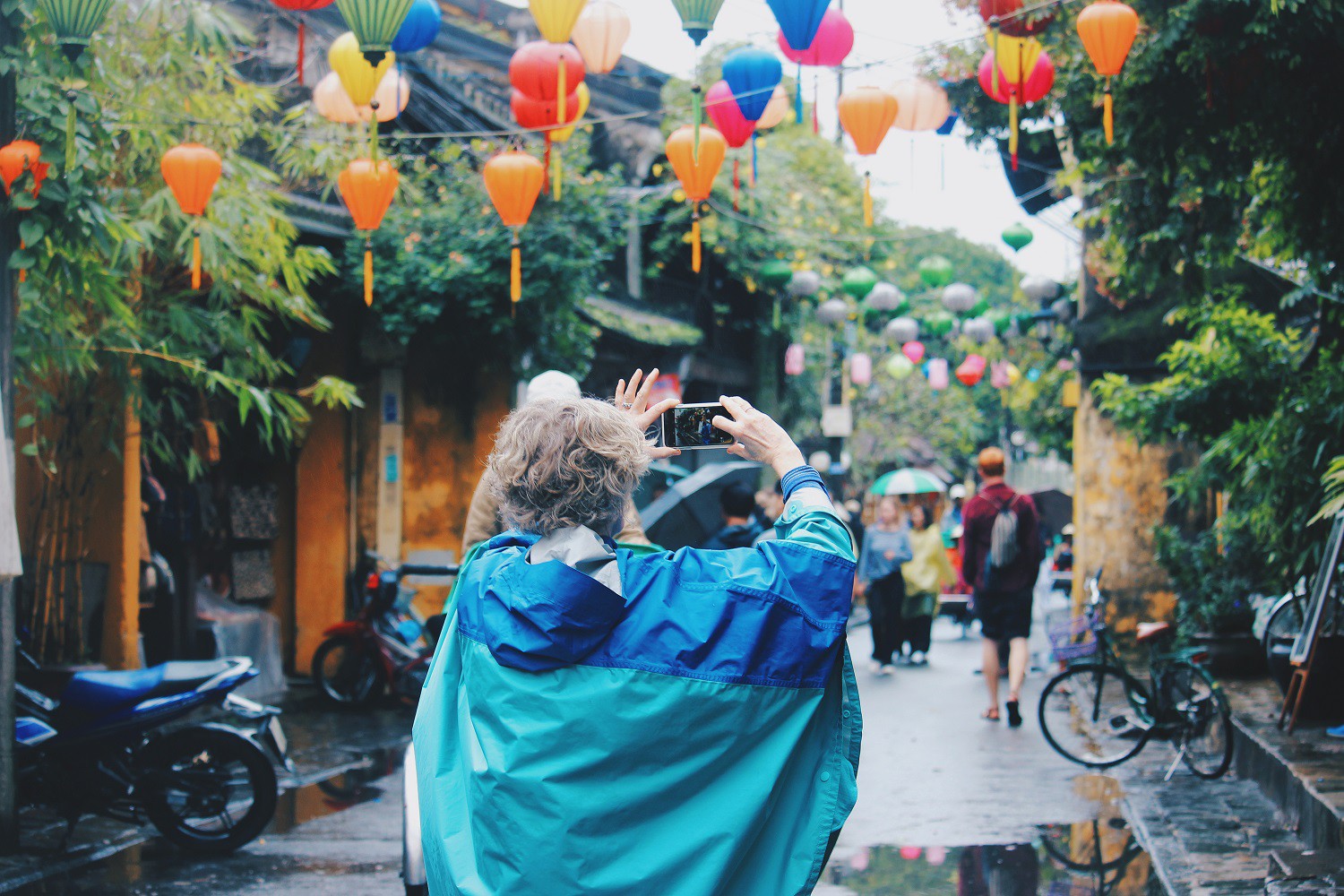 Vẫn biết Hội An đẹp, ai ngờ đẹp cả trong mưa! - Ảnh 13.