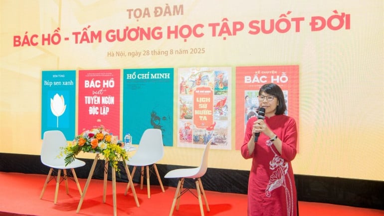 anh-1-toa-dam-bac-ho-tam-guong-hoc-tap-suot-doi-2-2179.jpg