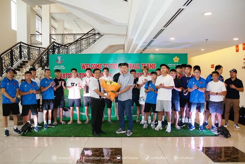 Trần Thành Trung đã ‘bắt sóng’ Lê Viktor, khoảnh khắc được chờ đợi của U.23 Việt Nam- Ảnh 2.