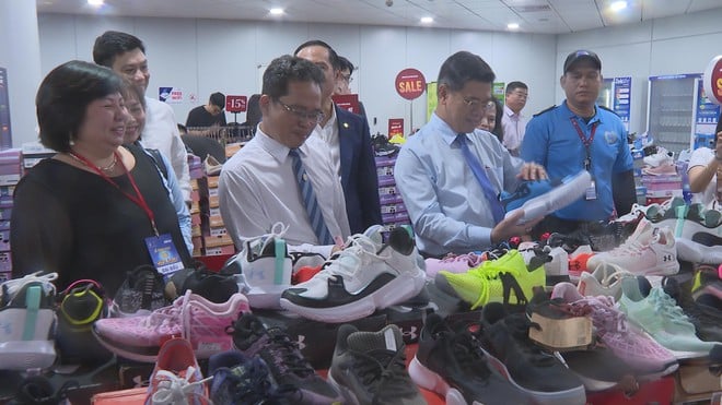 Hơn 500 thương hiệu trong và ngoài nước tham gia “City Sale 2025” tại TP.HCM- Ảnh 1.