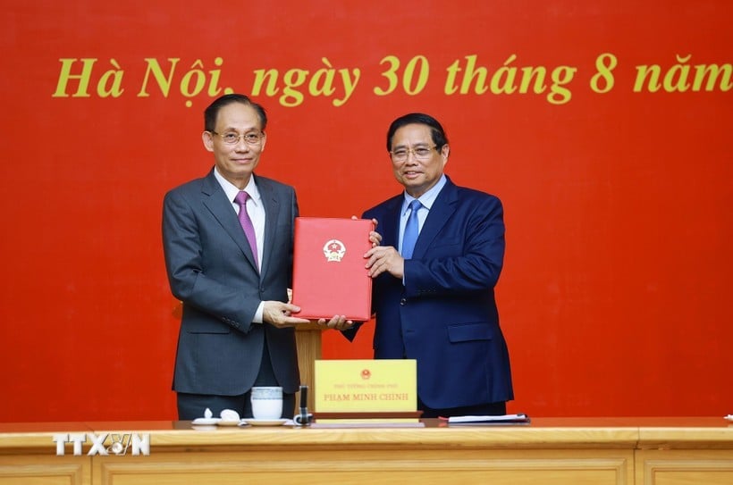 Thủ tướng giao Quyền Bộ trưởng Bộ Ngoại giao cho ông Lê Hoài Trung