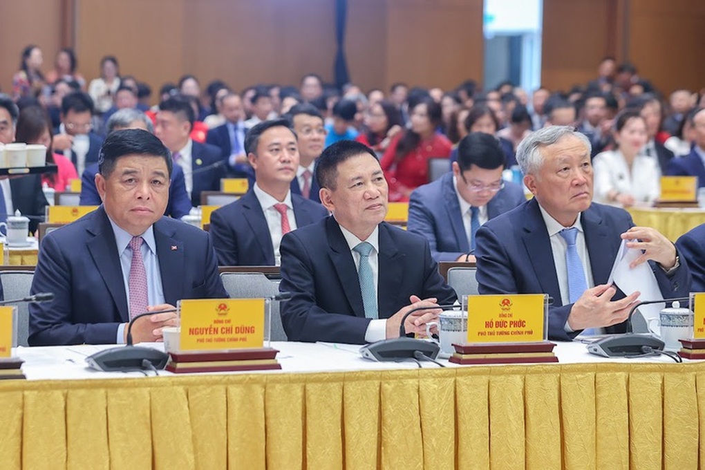 Loạt doanh nghiệp lớn chia sẻ dấu ấn phát triển kinh tế với Thủ tướng - 2
