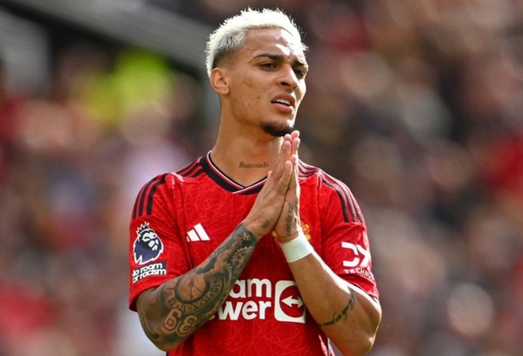 Man Utd nhận cú sốc ở vụ Antony - 2