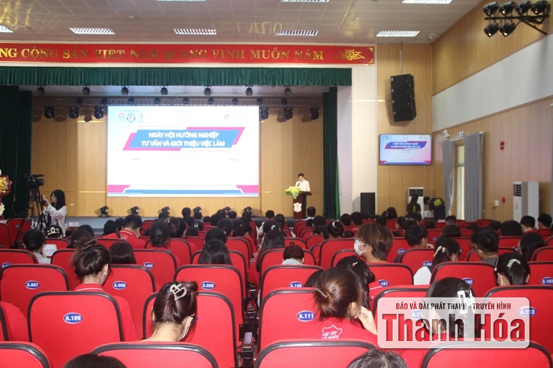 Program bimbingan karir dan rujukan kerja 2025