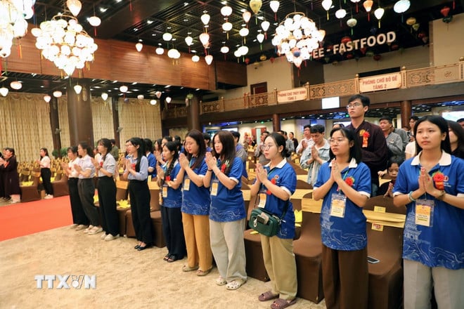 ttxvn-phap-hoi-vu-lan-tai-chua-tam-chuc3.jpg