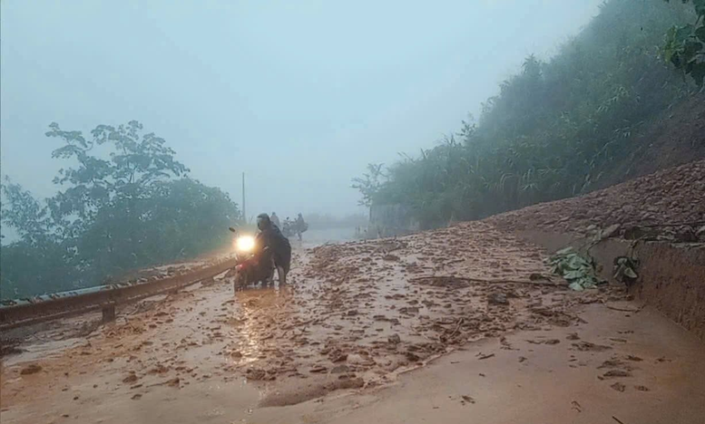 11 vị trí ngập sau bão số 6 tại Nghệ An sẽ thông xe trở lại vào tối nay- Ảnh 1.