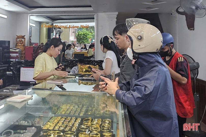 Giá vàng tăng là cơ hội chốt lời cho nhiều nhà đầu tư đã "ôm vàng" từ trước đó.