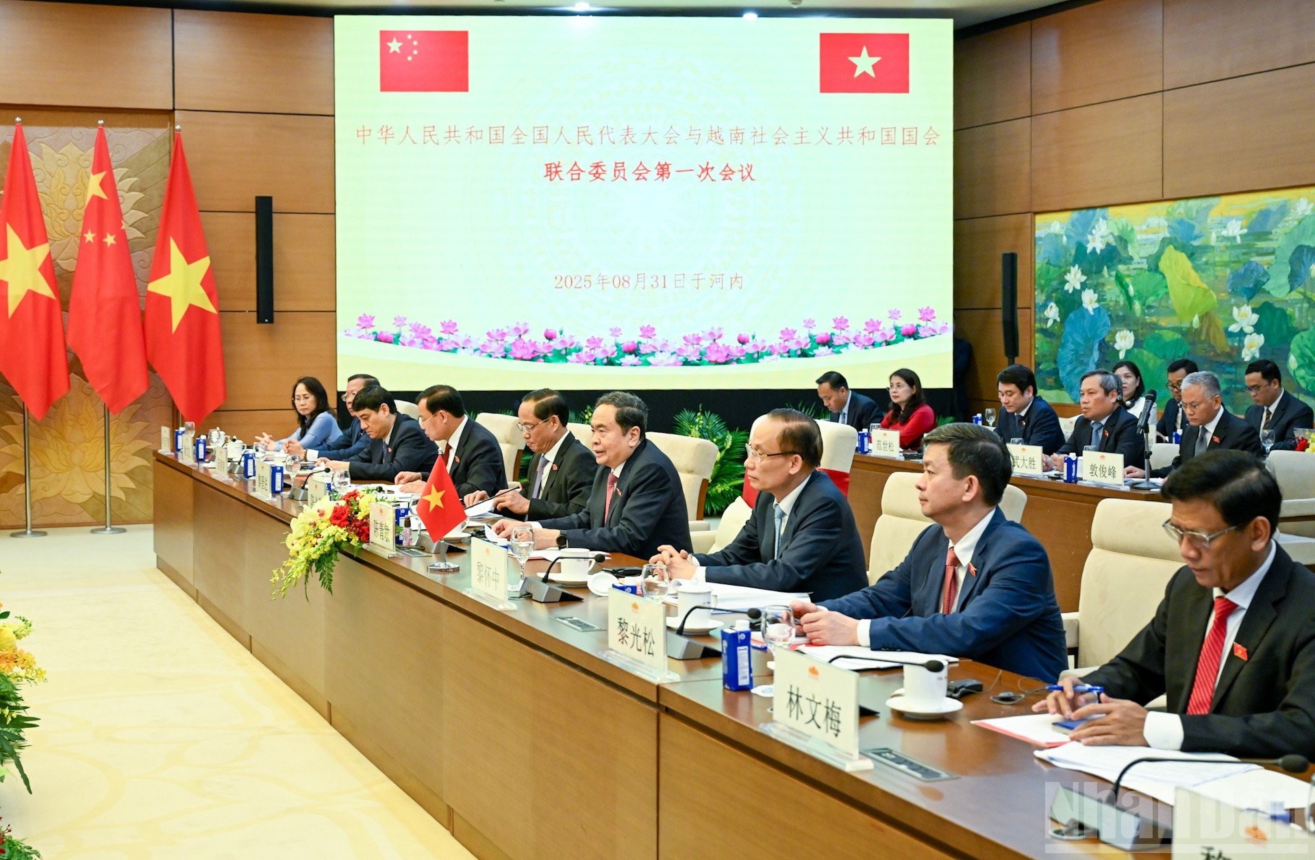 ndo_br_1-8312.jpg