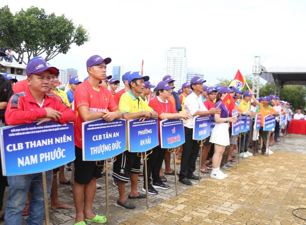 Sông Hàn bùng nổ với giải đua thuyền: 'Sự đoàn kết, tình yêu quê hương nhân lên'- Ảnh 2.