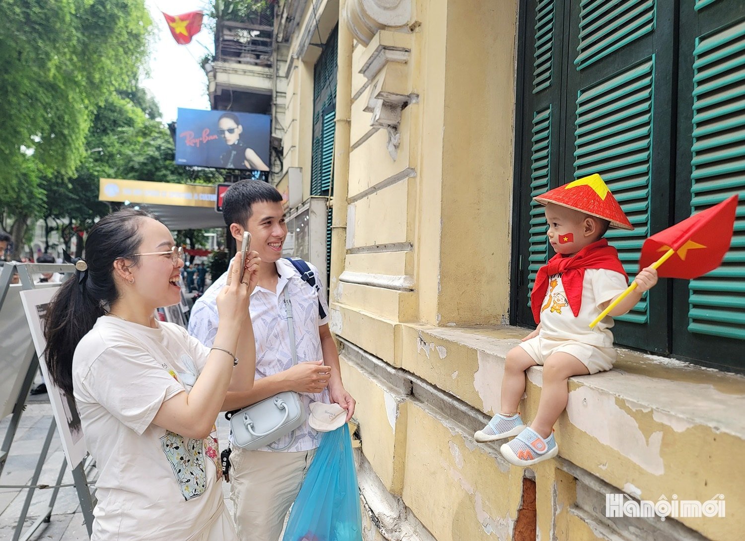 W_trung-bay-anh-bao-hanoimoi-9.jpg