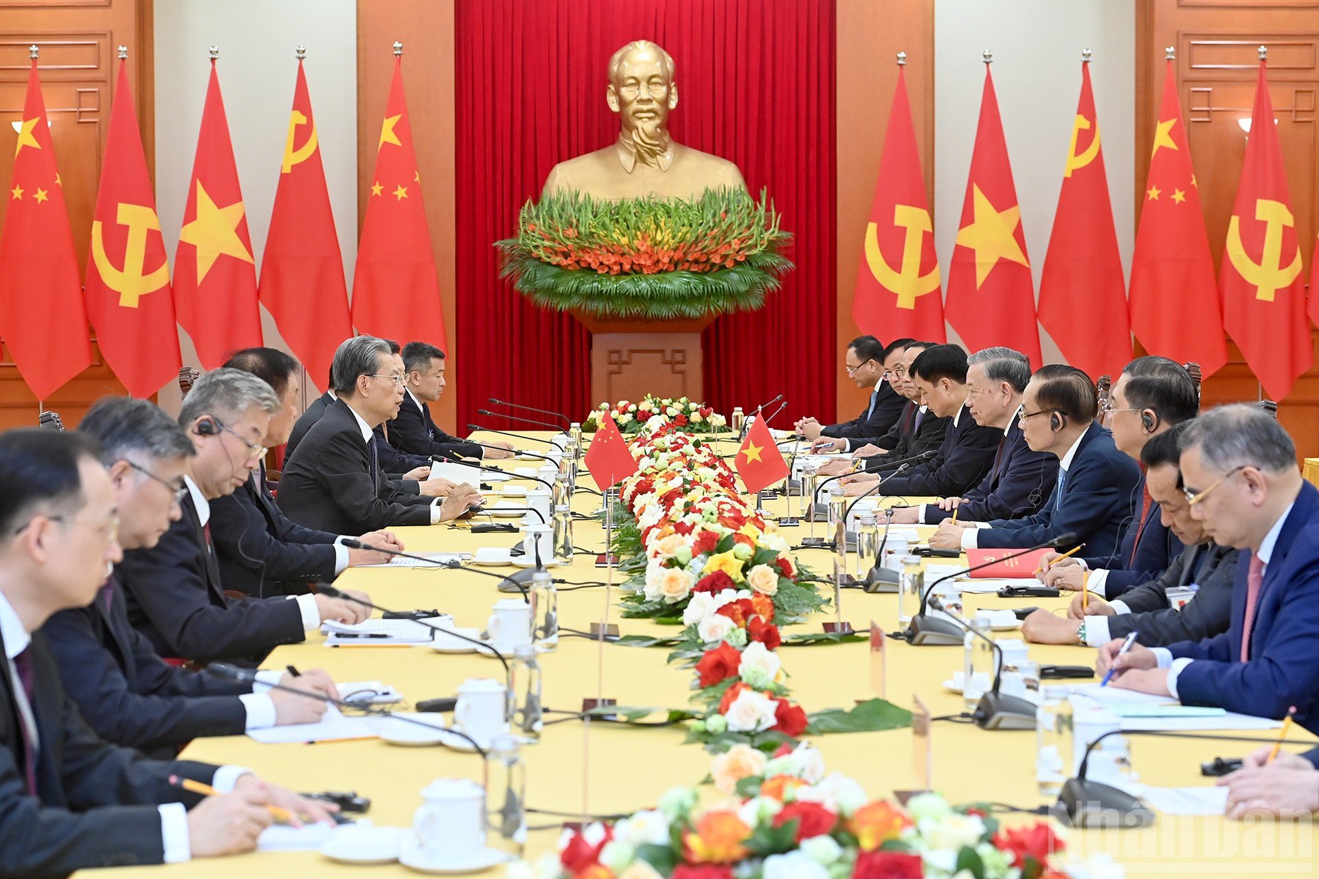 ndo_br_a8-bnd-9317.jpg
