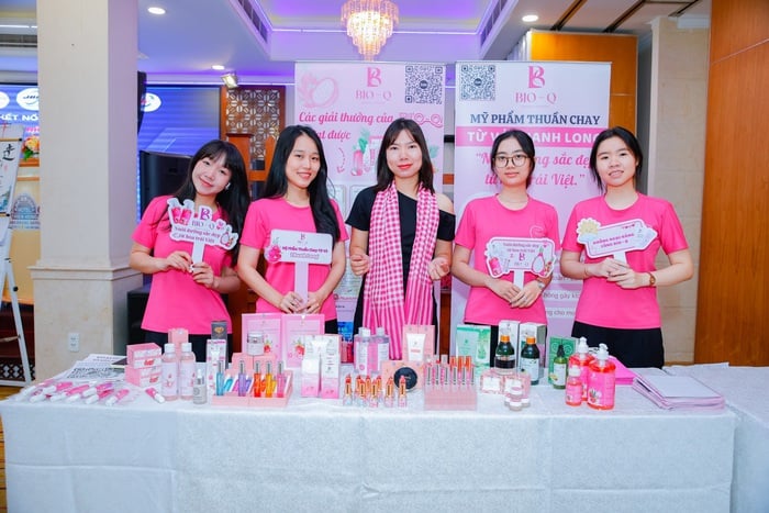 Chế mỹ phẩm từ vỏ thanh long- Ảnh 2.