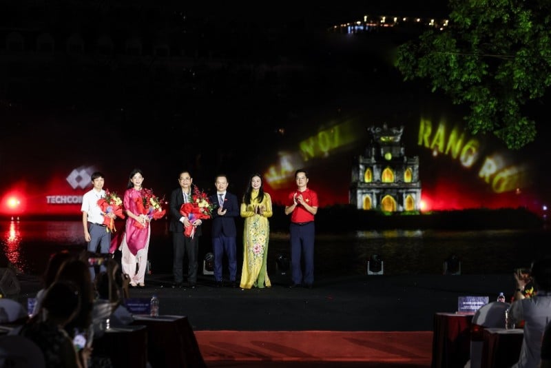 Khai mạc chương trình “Hà Nội rạng rỡ”.