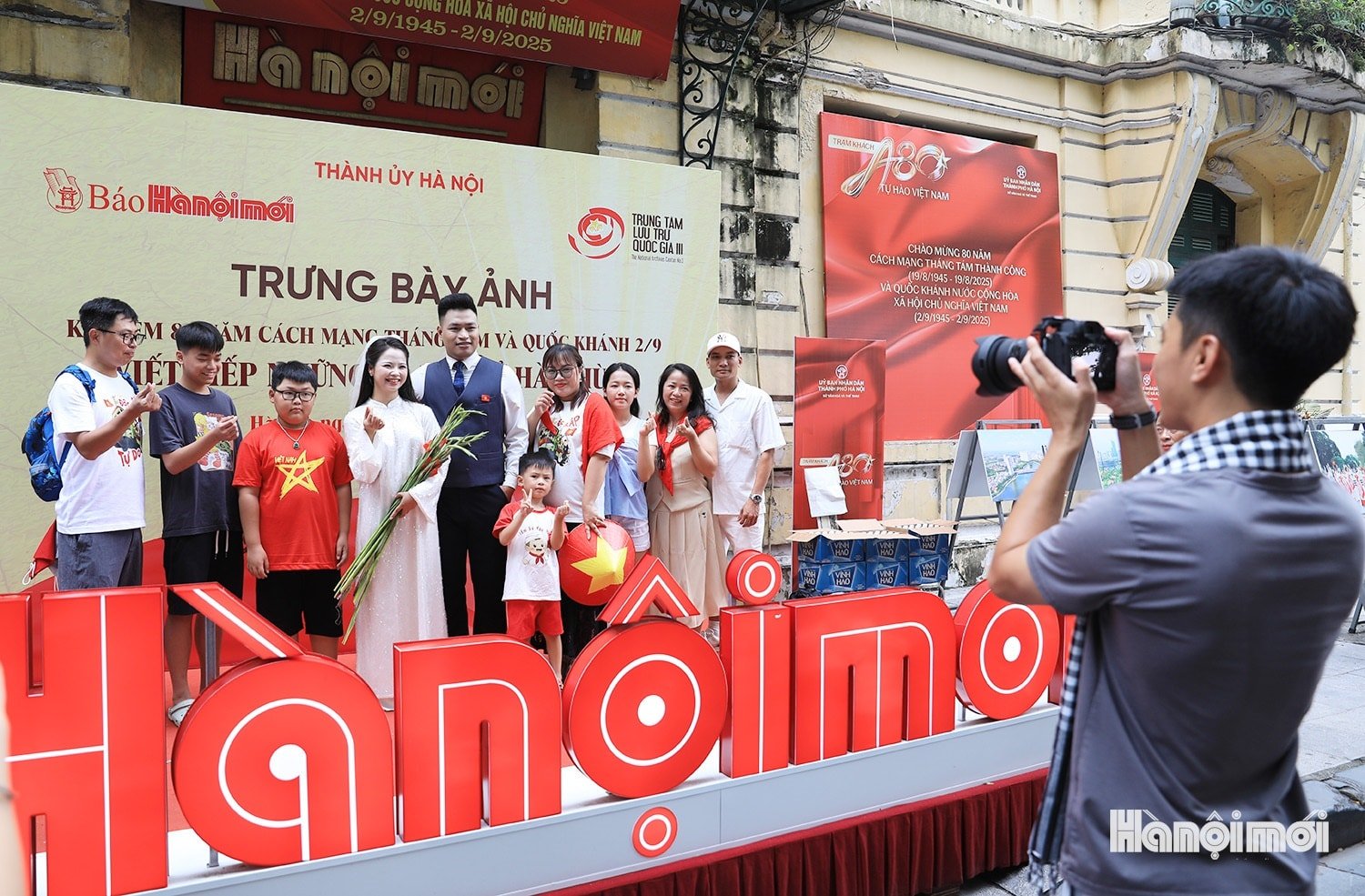 W_trung-bay-anh-bao-hanoimoi-5.jpg
