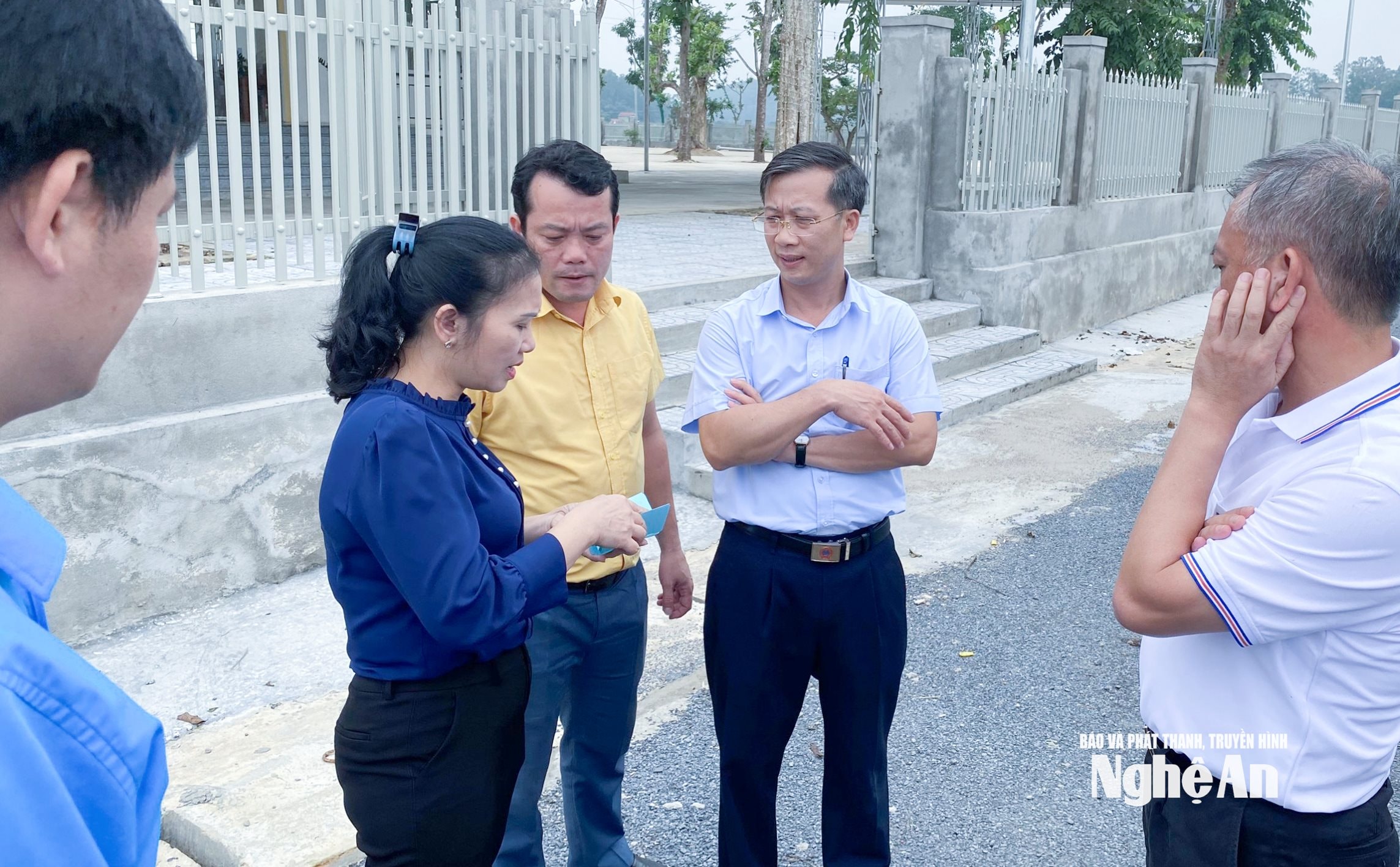  Lãnh đạo MTTQ tỉnh giám sât việc giải quyết kiến nghị của cử tri tại huyện Hưng Nguyên