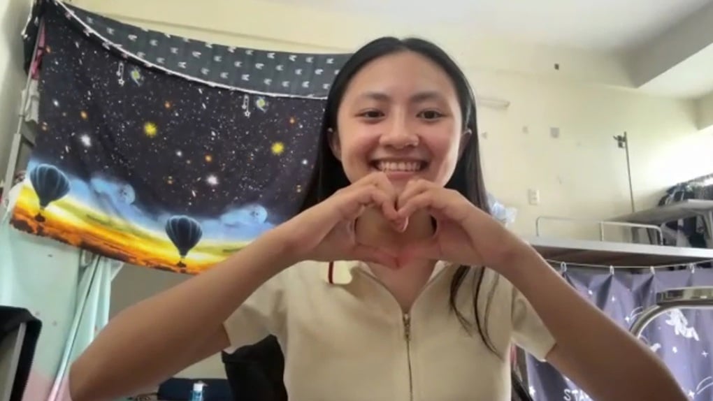 Vikki trao giải thưởng trong chương trình “Mở tài khoản Vikki An sinh – Nhận quà mừng Quốc khánh” - 3