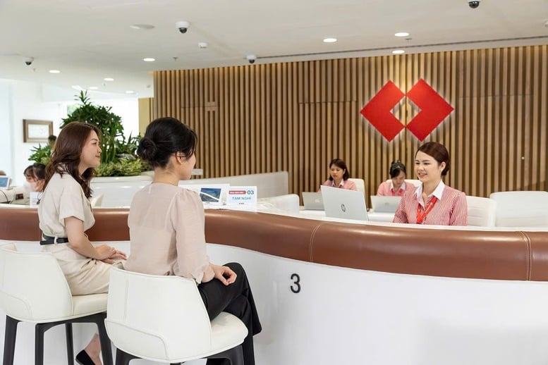 Techcombank tặng 100.000 đồng cho khách mới, liên kết tài khoản VNeID dịp Quốc khánh- Ảnh 1.