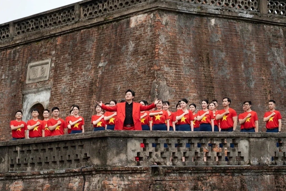 Tung Duong und die Künstler der MV Vietnam schreiten stolz in die Zukunft. Foto: DVCC