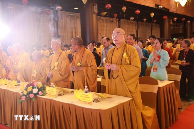 ttxvn-phap-hoi-vu-lan-tai-chua-tam-chuc2.jpg