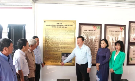 Kỷ niệm 60 năm Ngày Bác Hồ và Bác Tôn gửi thư cho các cháu thiếu nhi Trường Hoàng Lê Kha (Tây Ninh) và tất cả các cháu miền Nam (25/9/1965 - 25/9/2025) Từ Đội ca vũ thiếu nhi kháng chiến đến bức thư gửi Bác Hồ (kỳ 2)