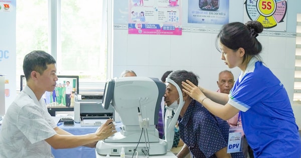 Mang ánh sáng trở lại cho người dân ở Đồng Tháp