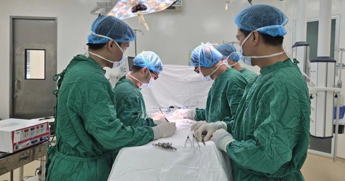 Chạy đua giành lại sự sống cho người đàn ông bị xe tải cán qua người