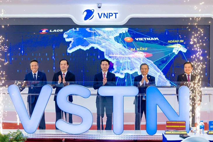 tuyến cáp quang - Ảnh 1.