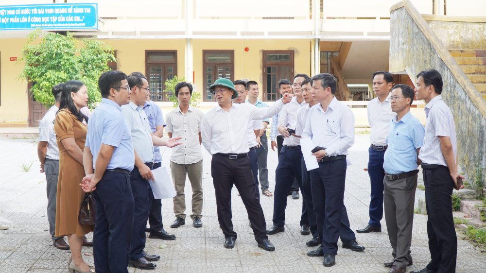 khao-sat-xay-truong-1.png