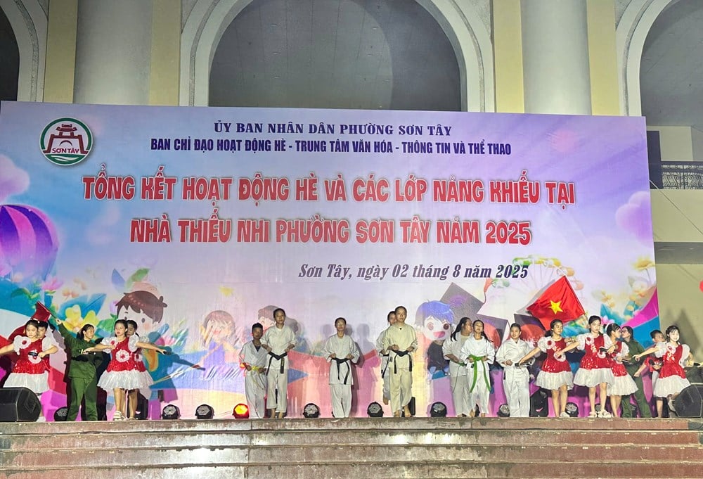 ស្នេហារដូវក្តៅភ្លឺ - រូបថត ១