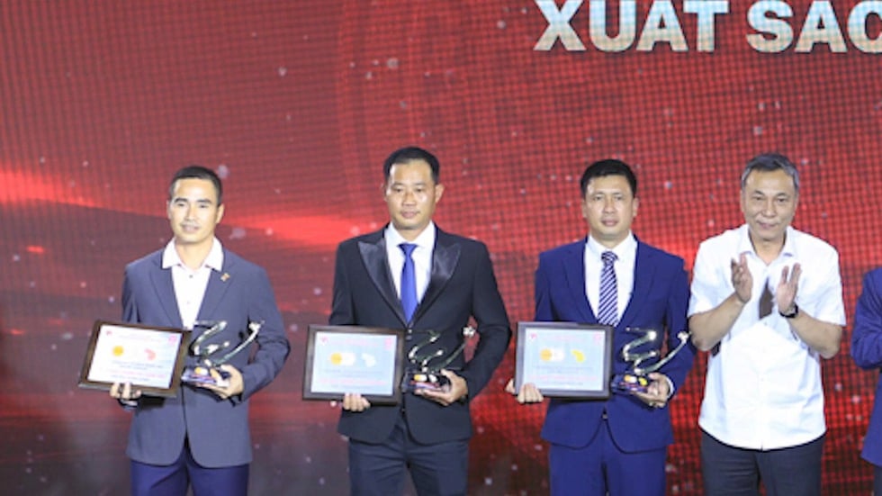 Trọng tài Trần Đình Thịnh đáng lẽ sẽ thổi Siêu cúp, lễ an táng tại quê nhà ngày 7.8- Ảnh 4.