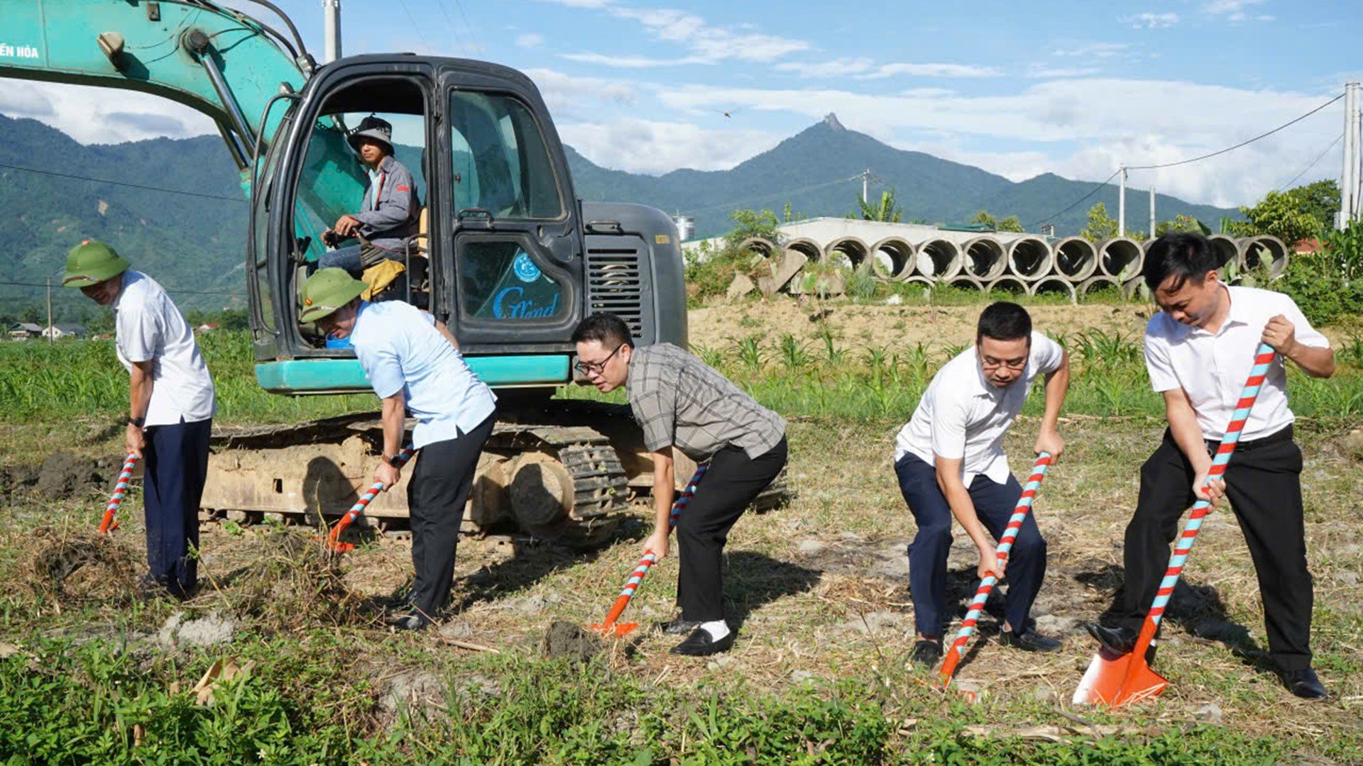 4-8-khoicong3.jpg