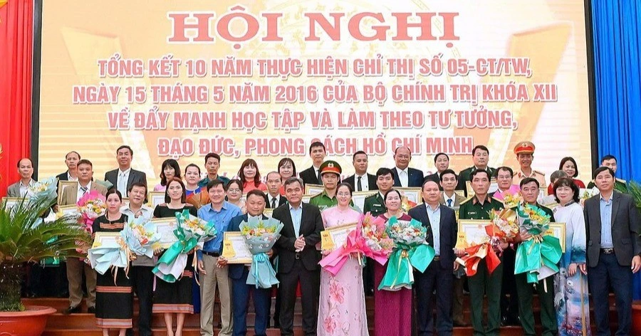 Gia Lai elogia los modelos avanzados típicos en el período 2020-2025