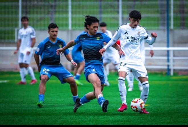 Tiền vệ Việt kiều Julien Nguyễn: 'Tôi học được nhiều khi so tài U.19 Real Madrid'- Ảnh 4.