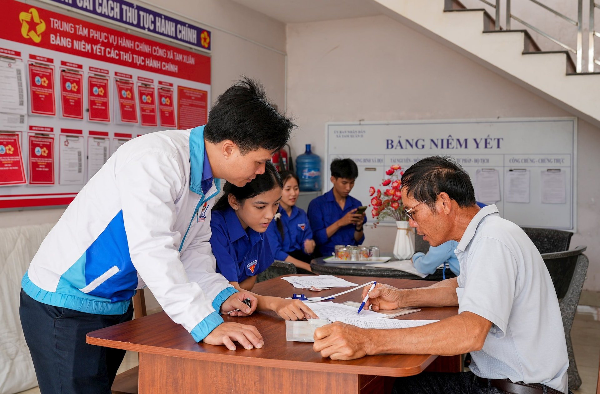 XUAN TAM XUAN ១