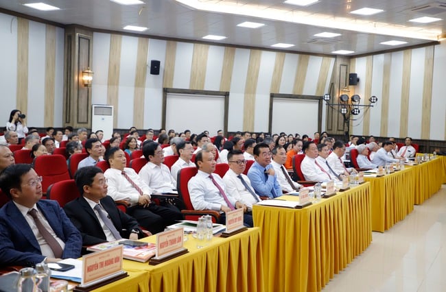 Tạp chí Cộng sản phải là &quot;pháo đài vững chắc&quot; trên mặt trận tư tưởng - Ảnh 2.