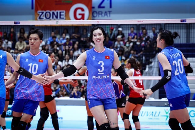 Bóng chuyền nữ Việt Nam lỡ cơ hội vô địch SEA V.League: Thua ngược Thái Lan quá đáng tiếc- Ảnh 2.