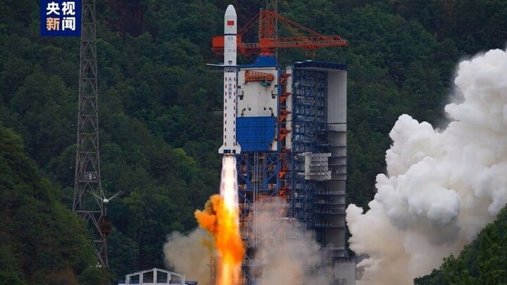 Tên lửa PRSS-01 của Pakistan được phóng lên. (Nguồn: China Media)