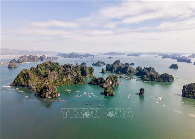 Quảng Ninh siết chặt quản lý, tạo môi trường du lịch lành mạnh, thu hút khách quốc tế - Ảnh 1.