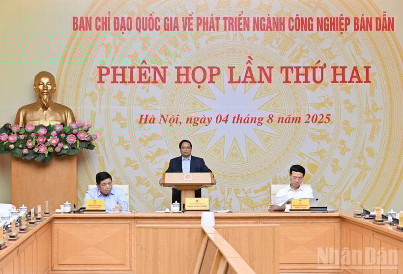 Shortcuts, anticipation, breakthrough development of Vietnam's semiconductor industry