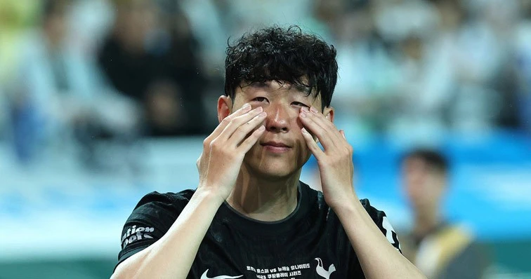 Son Heung-min ស្រក់ទឹកភ្នែកក្នុងការប្រកួតលាគ្នារបស់ Tottenham