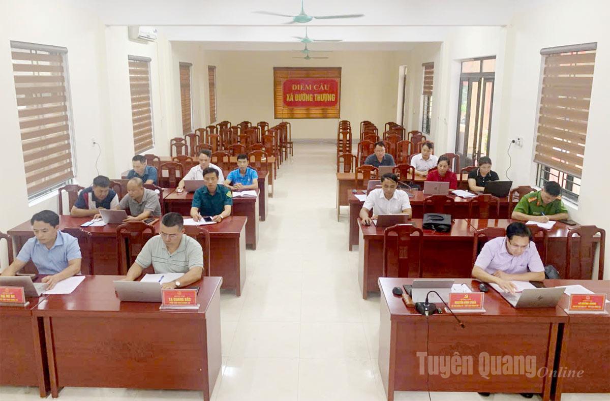 Các đại biểu dự tại điểm cầu xã Đường Thượng.