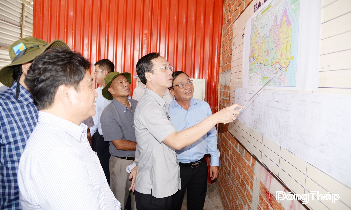 Lãnh đạo UBND tỉnh thường xuyên kiểm tra các dự án đầu tư công để kịp thời tháo gỡ khó khăn,  đôn đốc đẩy nhanh tiến độ.