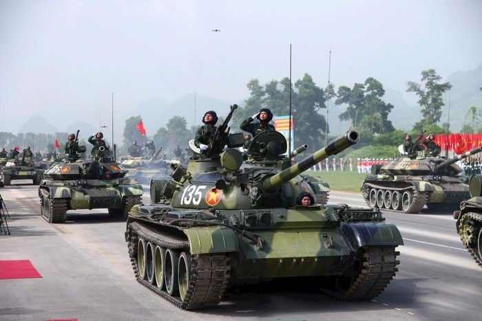 Các khí tài quân sự tham gia hợp luyện là những trang thiết bị hiện đại của Quân đội nhân dân. Việt Nam