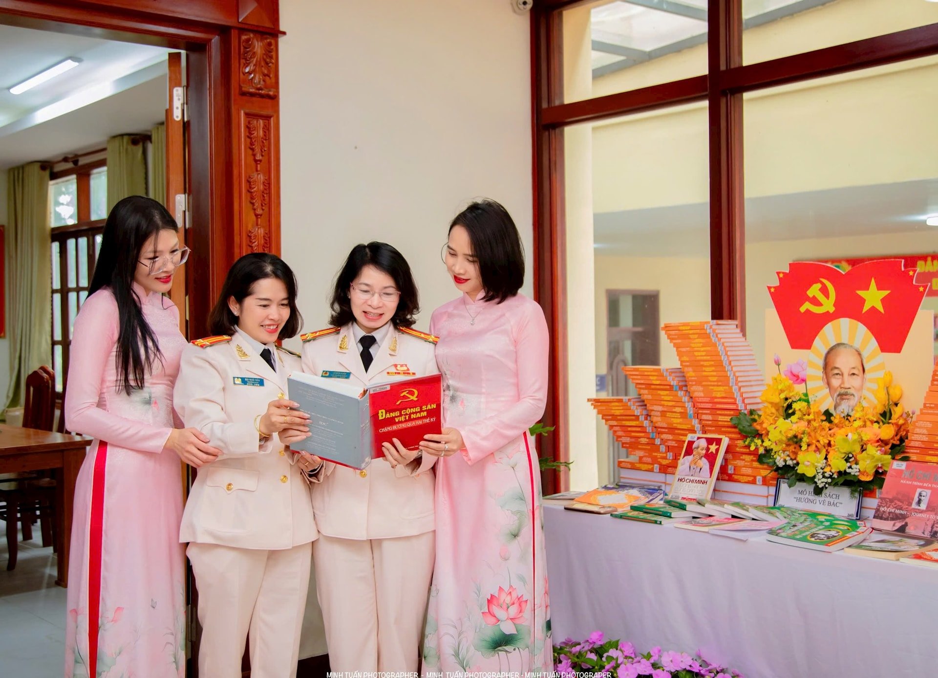 goc trung bay các tac pham thi tim hieu ve nganh