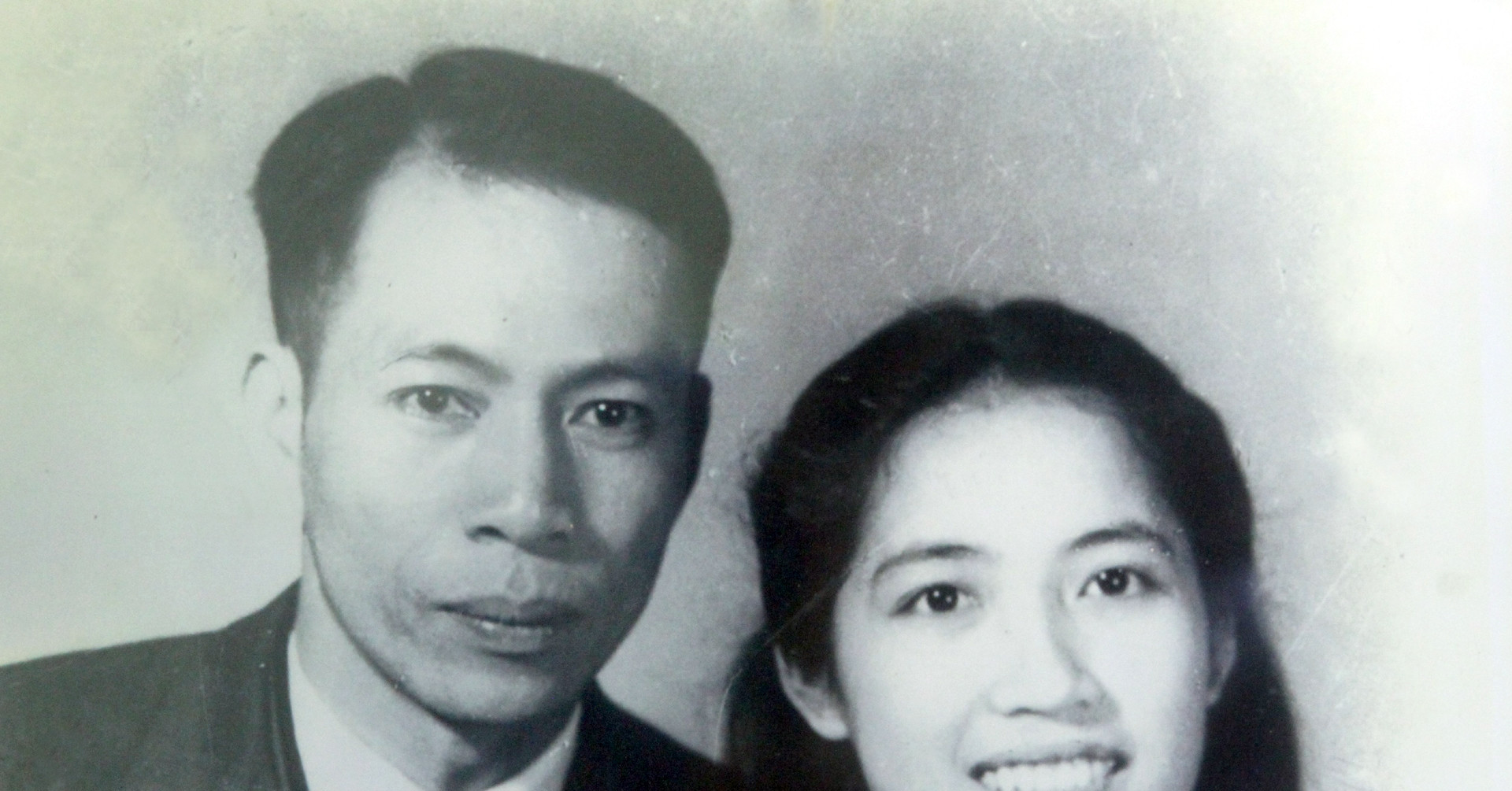 Vị tướng nào từng có đám cưới đặc biệt trong hầm Đờ Cát?